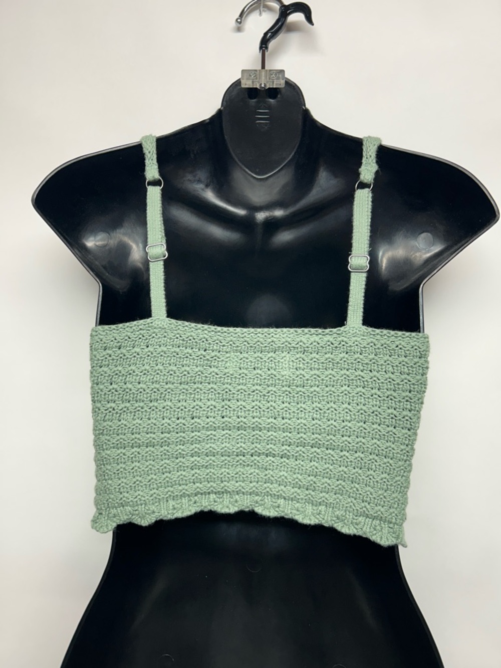 Hollister Cropped Knit - Light Sage xs 100% cotton Crochet-Style V-Neck Bralette - Picture 4 of 5